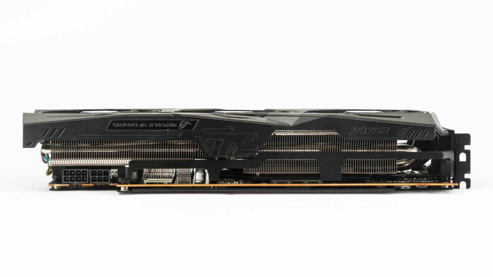 Asus ROG Strix RX 5700: karta bez kompromisů