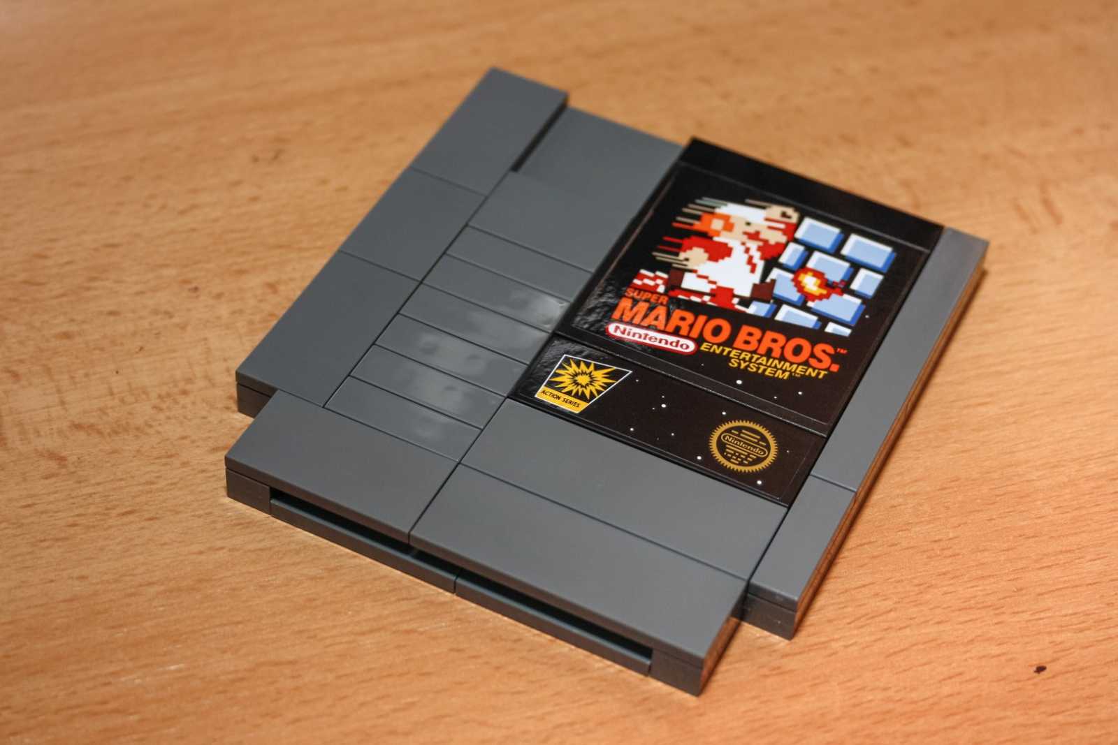 NES, jeho jméno je Lego NES!