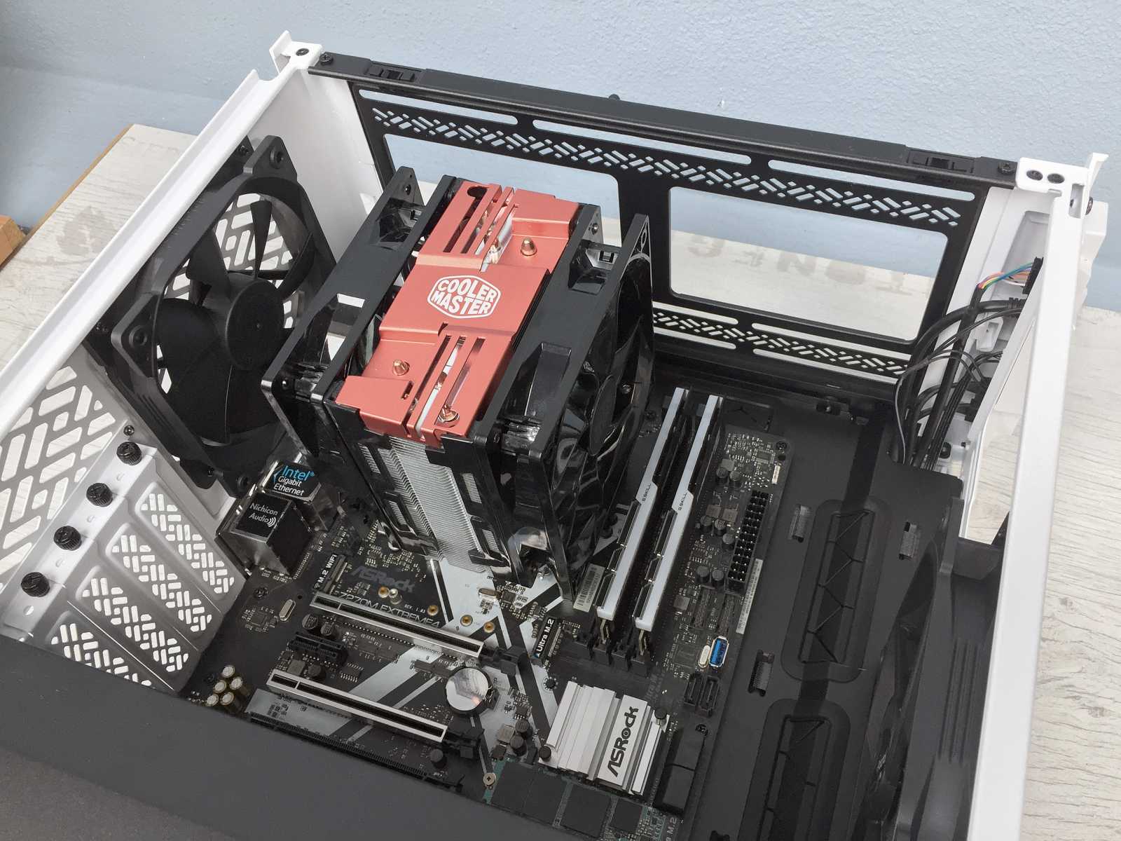 Test skříní Fractal Design Meshify 2 Mini a Define 7 Nano