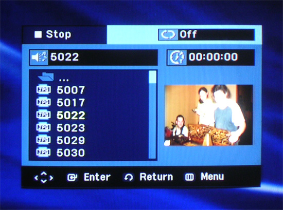 Samsung DVD-HD870 - DVD s DiVx, HDMI a škálováním obrazu