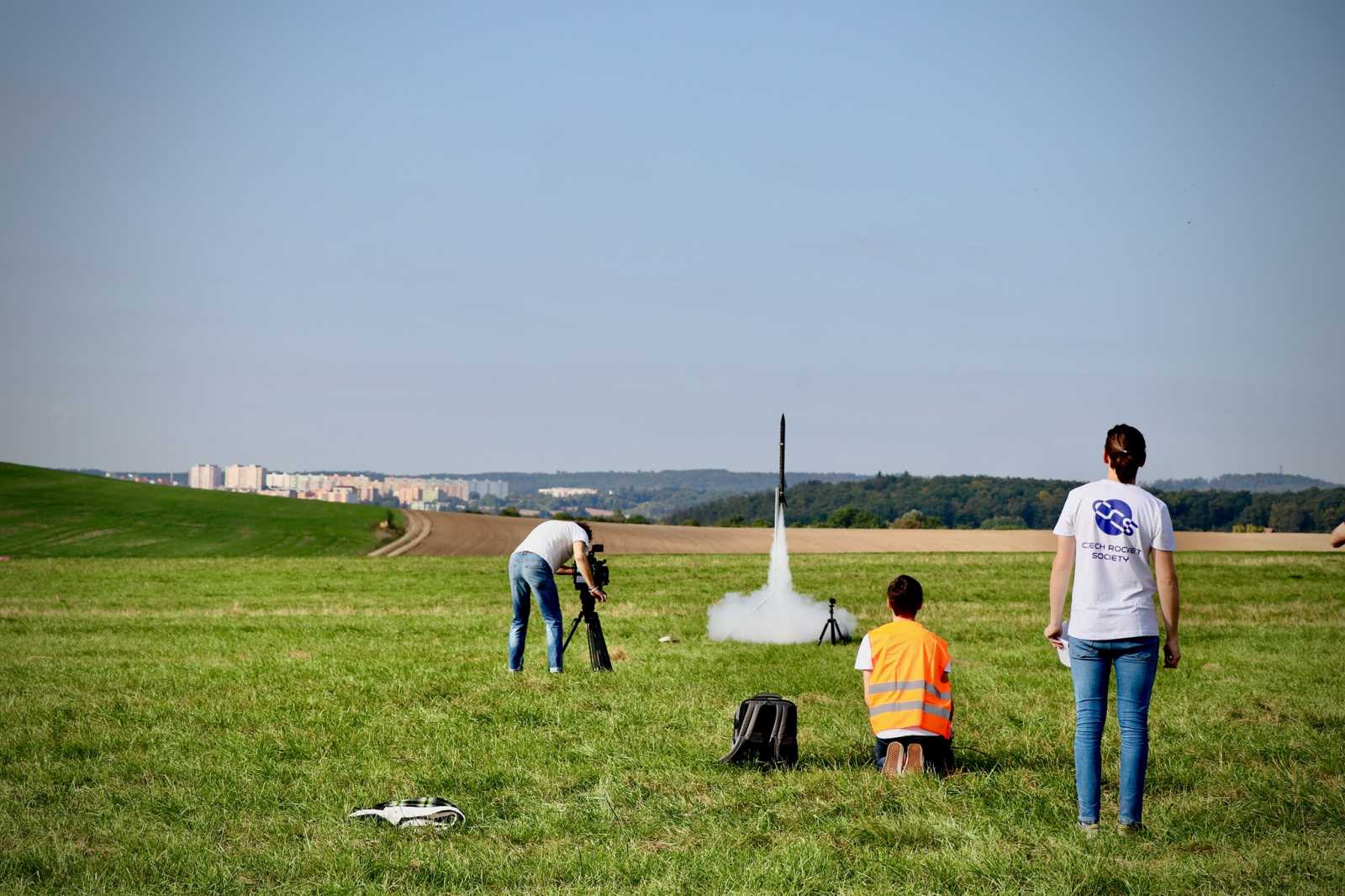 O víkendu startuje Maker Faire Prague, nové s hardware startupy a vesmírnou zónou