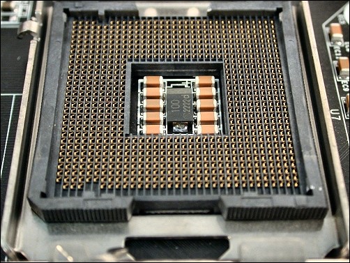 65nm procesory pro patici LGA775 se budou prodávat až do konce roku 2012