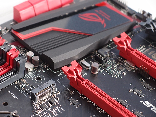 Asus Maximus VII Hero: testujeme s kamarádkou