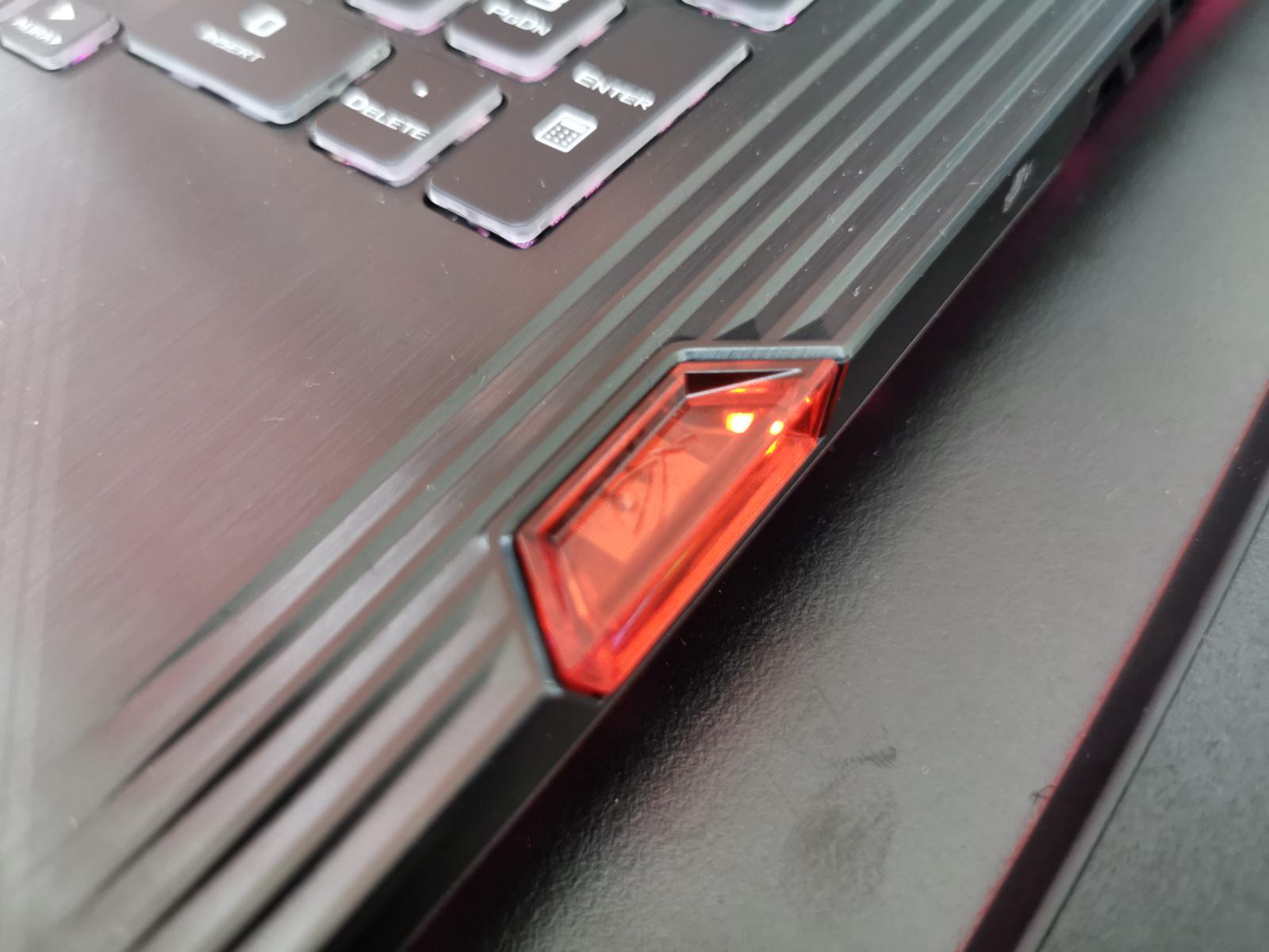 ASUS představil nové notebooky ROG. Udělají všem hráčům radost!