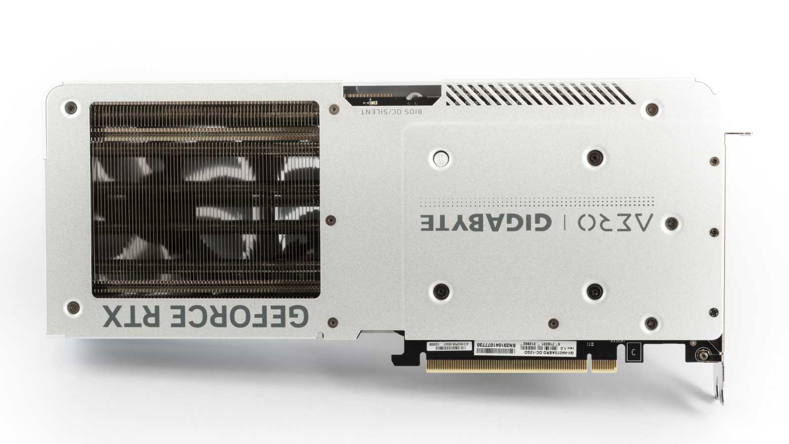 Gigabyte GeForce RTX 4070 Aero OC 12G: Tichá a úsporná