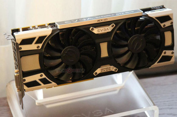 EVGA odhalila GeForce GTX 1070 SC, nové SLI můstky a adaptér pro napájení grafik z čela