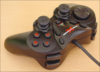 Minirecenze: Gamepad XFX Executioner