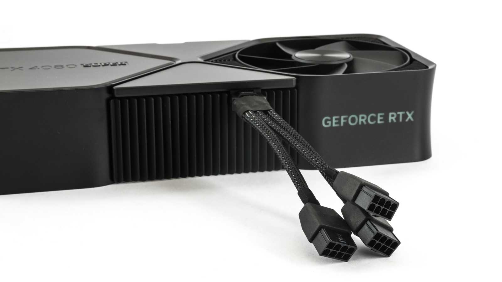 GeForce RTX 4080 Super Founders Edition: etalon od Nvidie v testu