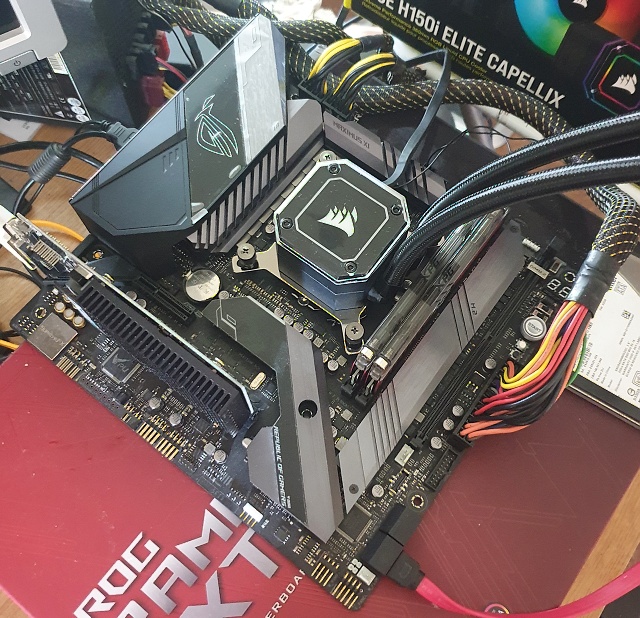 Corsair iCUE H150i Elite Capellix – Luxusní AiO pro CPU