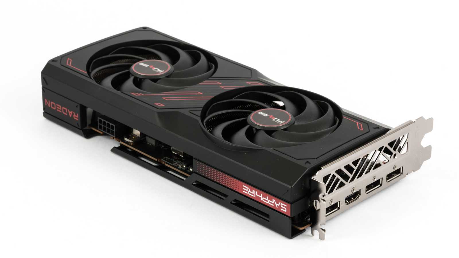 Pulse AMD Radeon RX 7600 8GB v testu: levný a dobrý základ od Sapphire
