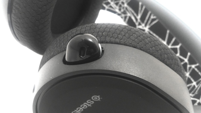 SteelSeries Arctis 5: moderní a elegantní headset