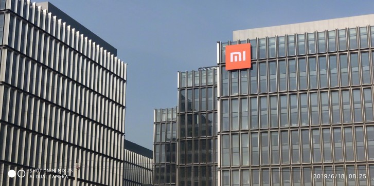 Xiaomi dokončuje továrnu na výrobu 5G telefonů