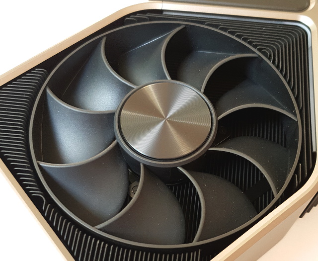 Nvidia GeForce RTX 3090: Profesionální a herní bestie