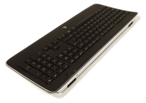 Logitech Wireless Illuminated Keyboard – průvodce tmou