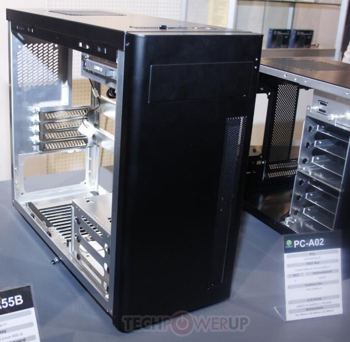 CES 2013: Lian Li představuje micro-ATX počítačovou skříň PC-A02