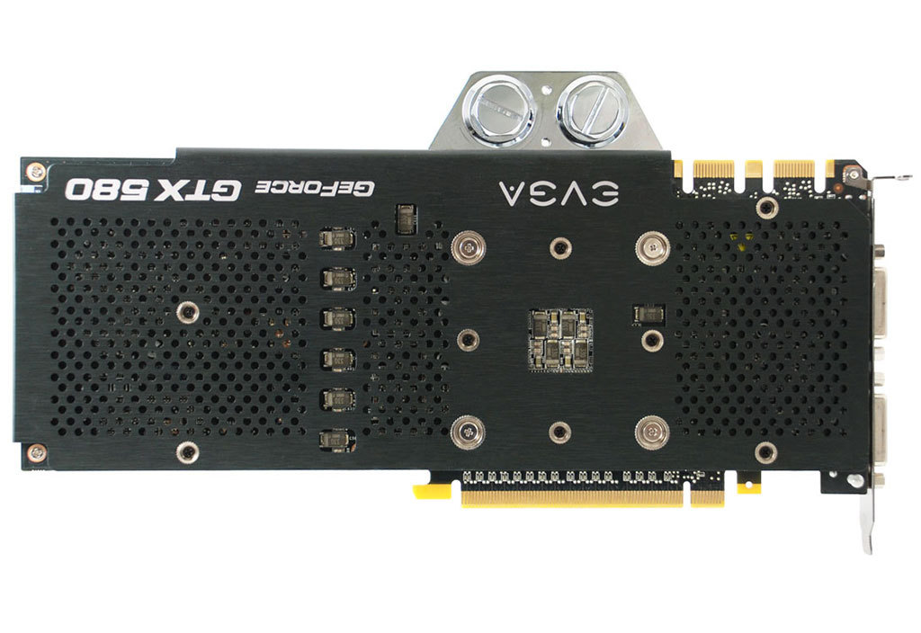 eVGA ukázala GTX 580 FTW HydroCopper 2 pro fajnšmekry. Má 3 GB paměti a vodní blok