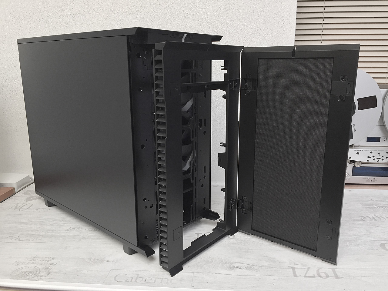 Fractal Design Define 7 – o jednu generaci a level výše