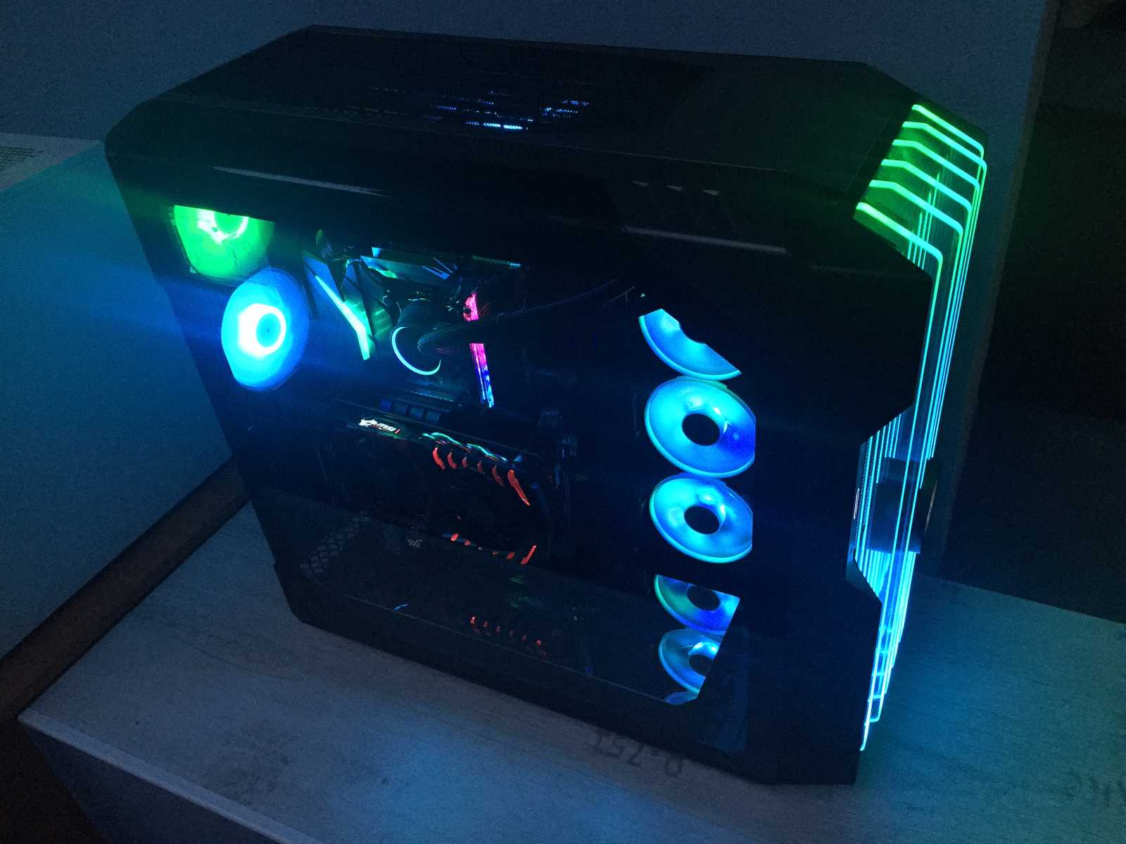 Test skříně Cooler Master HAF 700 EVO – extrém v mnoha aspektech