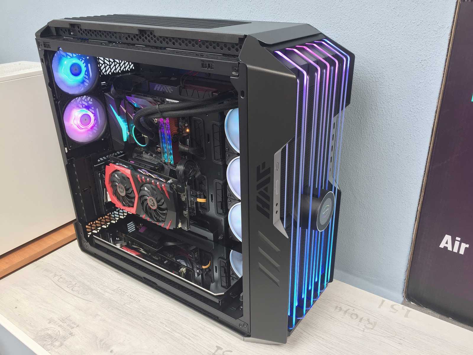 Test skříně Cooler Master HAF 700 EVO – extrém v mnoha aspektech