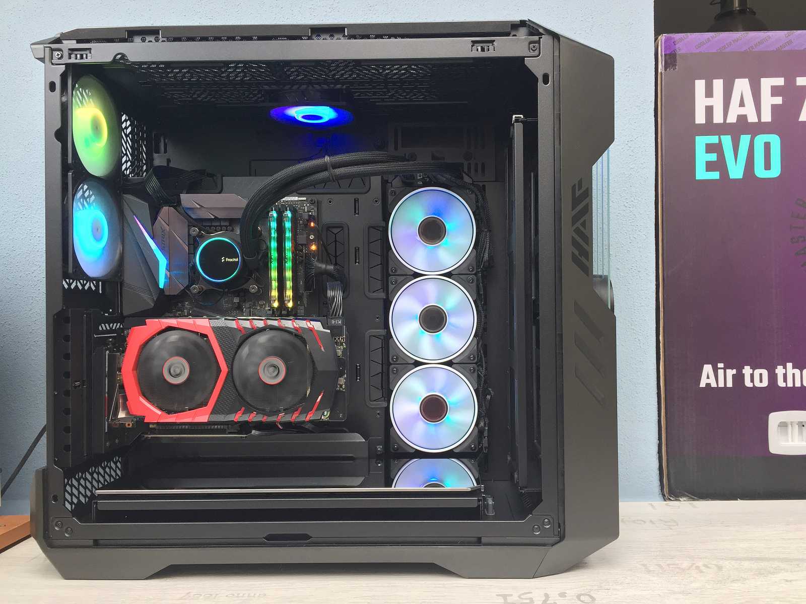 Test skříně Cooler Master HAF 700 EVO – extrém v mnoha aspektech