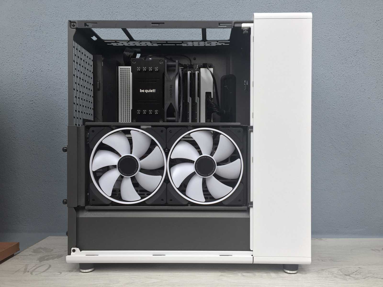 Neskutečná designová pecka! Test skříně Fractal Design North