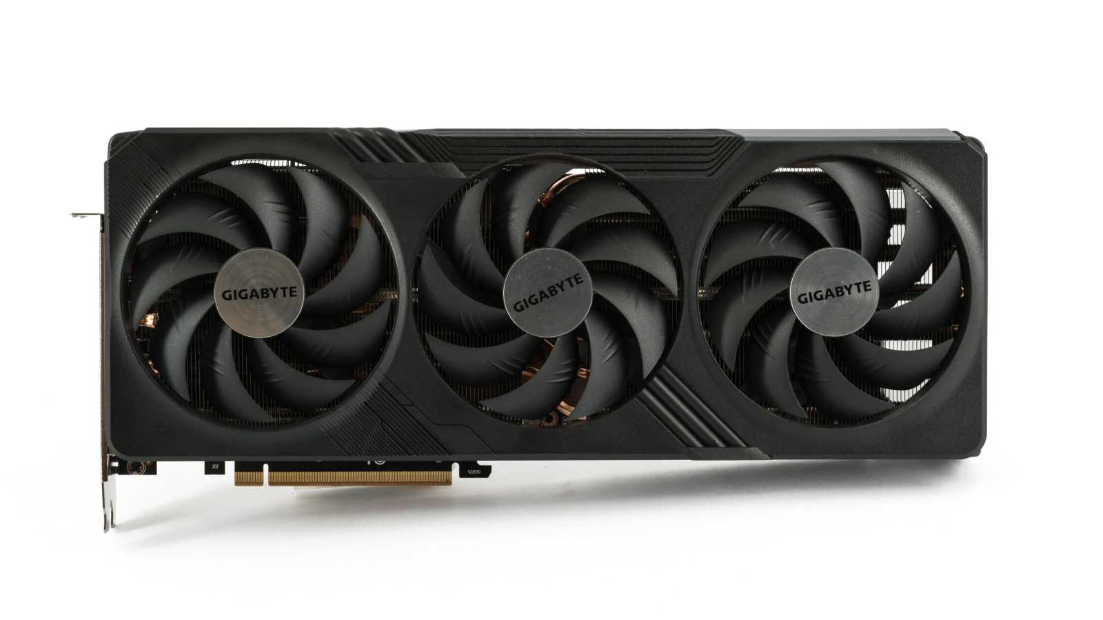 Test Gigabyte RX 7900 XT Gaming OC: Atraktivní výbava, jen to chce slevu