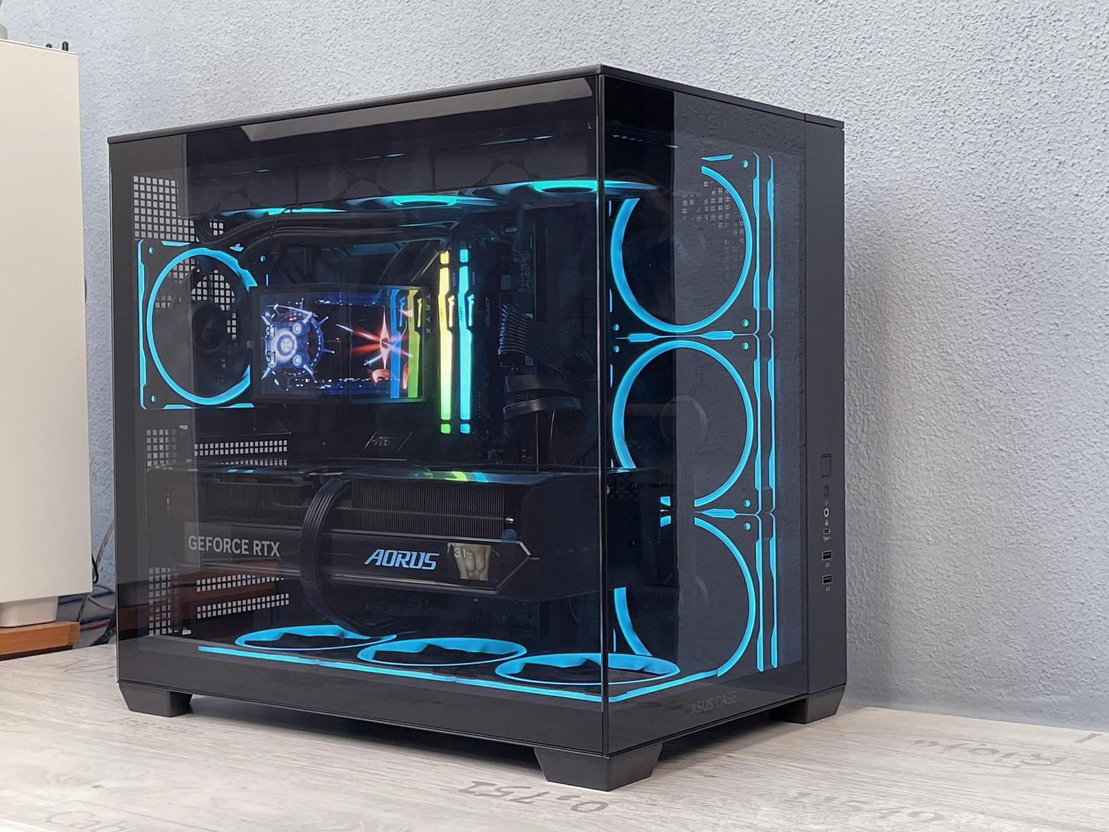 Test skříně ASUS A32 PLUS – světelná show v hlavní roli