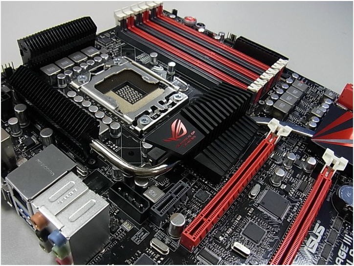 ASUS Rampage III Formula: luxus za nižší cenu