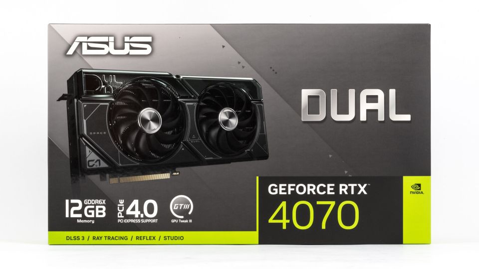 Asus Dual GF RTX 4070 12GB: Špičková i bez tisícikorunových příplatků