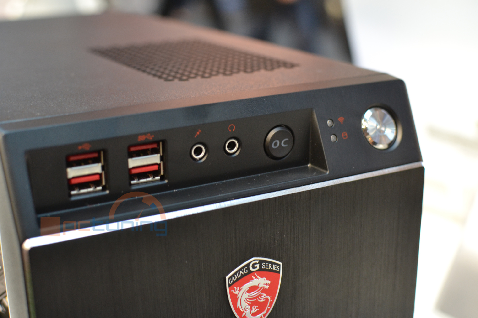 CeBIT 2014: MSI Nightblade – Herní barebone PC v malém provedení