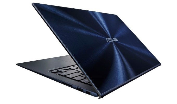 Asus představil modrý Zenbook Infinity s dotykovým displejem a WQXGA rozlišením [Computex]