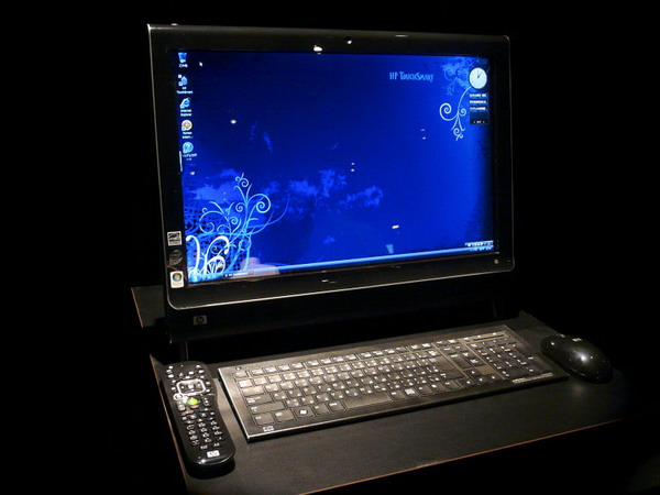 HP oznámilo all-in-one TouchSmart PC