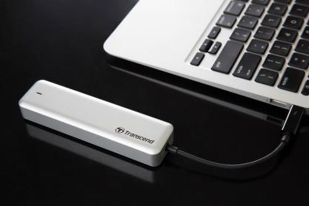 Transcend JetDrive 825: přenosný SSD pro Mac