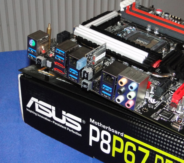 Asus představil základní  desky pro Sandy Bridge