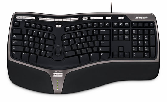 MS Natural Ergonomic Keyboard 4000 - izometrický pohled