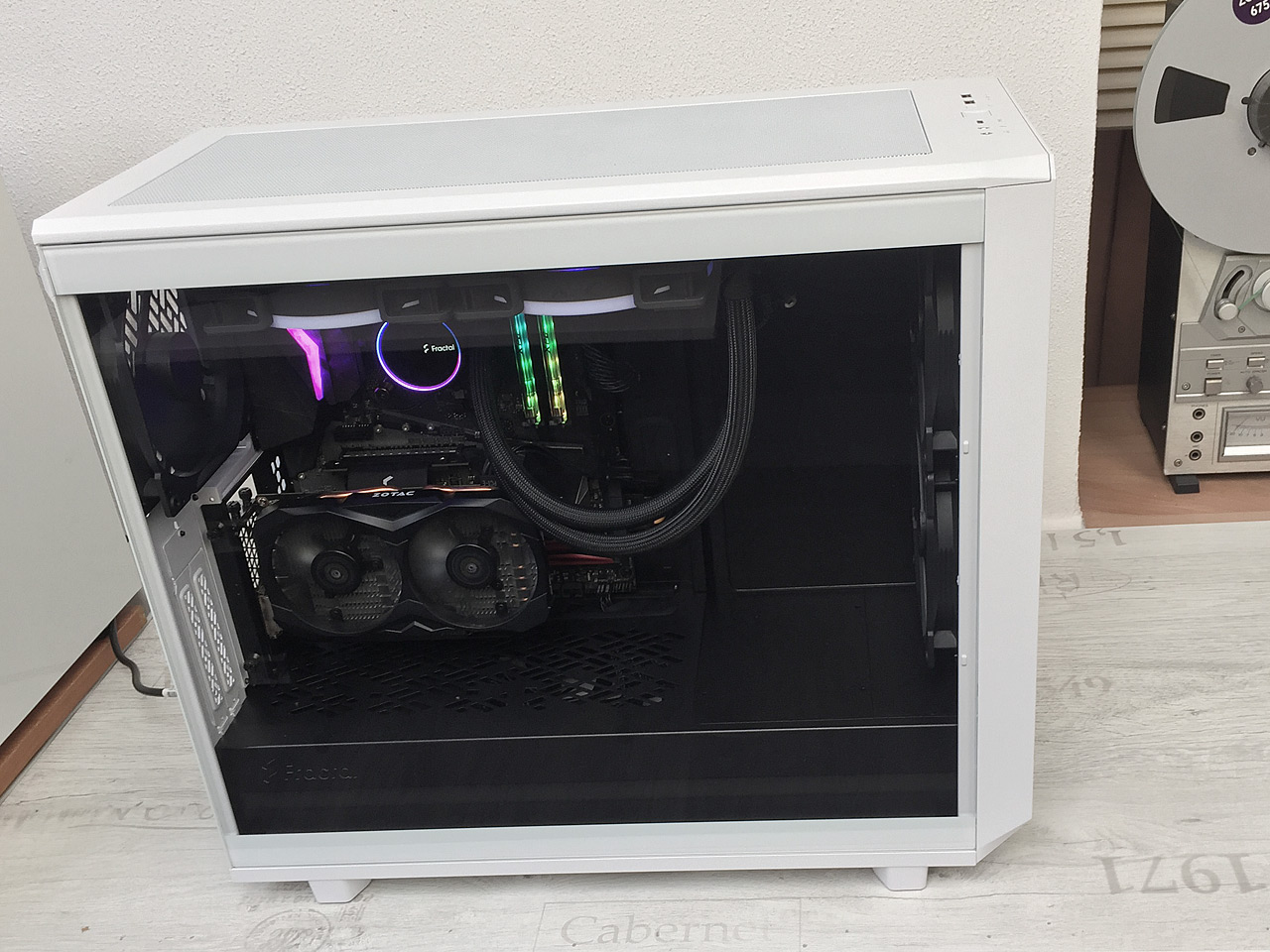 Test skříní Fractal Design Meshify 2 a Meshify 2 XL