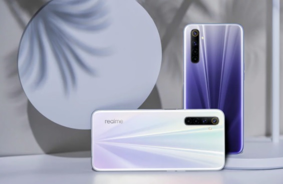 Realme zlevňuje vybrané smartphony o tisíce