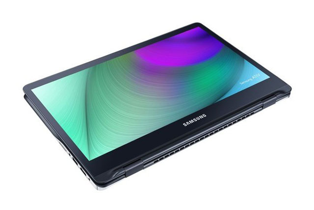 Společnost Samsung představila dva nové stylové notebooky řady ATIV Book