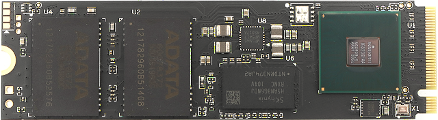 Disk Adata Gammix S70 BLADE zepředu