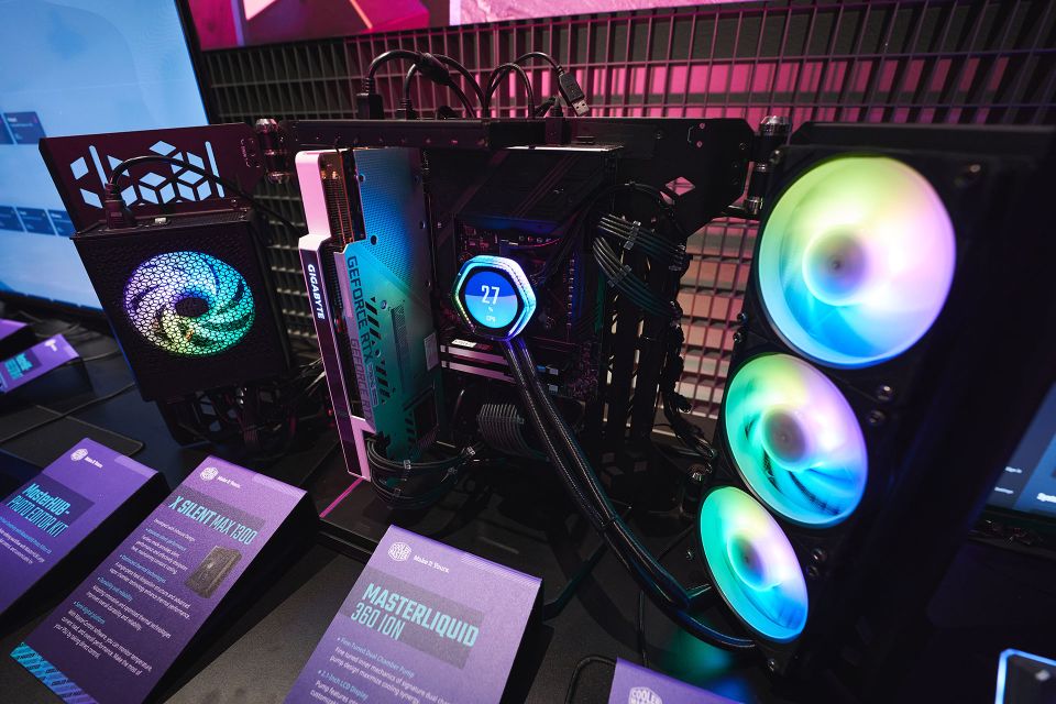 Originální skříně, vodní chlazení a periferie, Cooler Master představuje novinky na Computexu