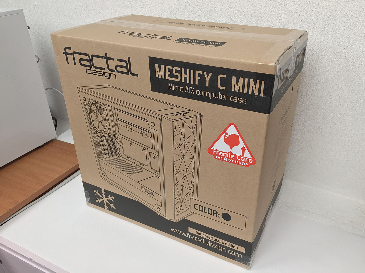 Fractal Design Meshify C Mini Dark TG – mATX skříň