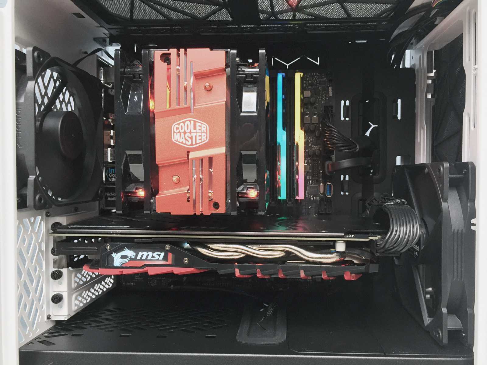 Test skříní Fractal Design Meshify 2 Mini a Define 7 Nano