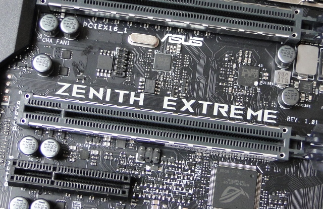 Asus X399 Zenith Extreme: Luxus pro AMD Threadripper