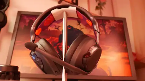 Recenze herního headsetu JBL Quantum 950: Zvuk, který vás pohltí