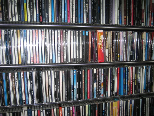 "A large collection of CDs 02-2005" by Pål Berge from Bryne, Norway - Flickr. Licensed under CC BY 2.0 via Wikimedia Commons.