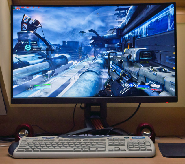 ASUS ROG PG27VQ: zakřivené TN s G-SYNC a RGB LED