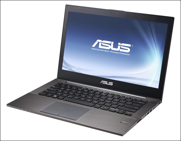 Asus B400: Firemní ultrabook s nízkou cenou. Nebo vysokou?