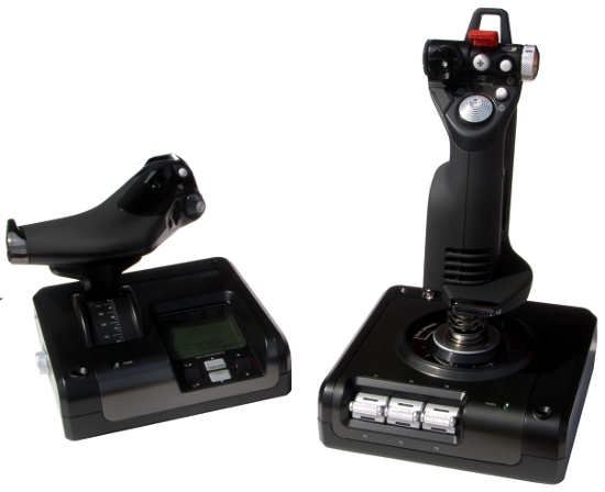 Saitek X52 Pro a Rudder Pedals - naučte se létat!