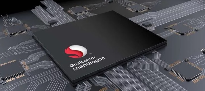 Známe výkon mobilního procesoru Snapdragon 875