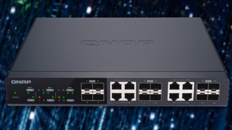 Switch QNAP QSW-M1208-8C — když potřebujete 10 GbE 